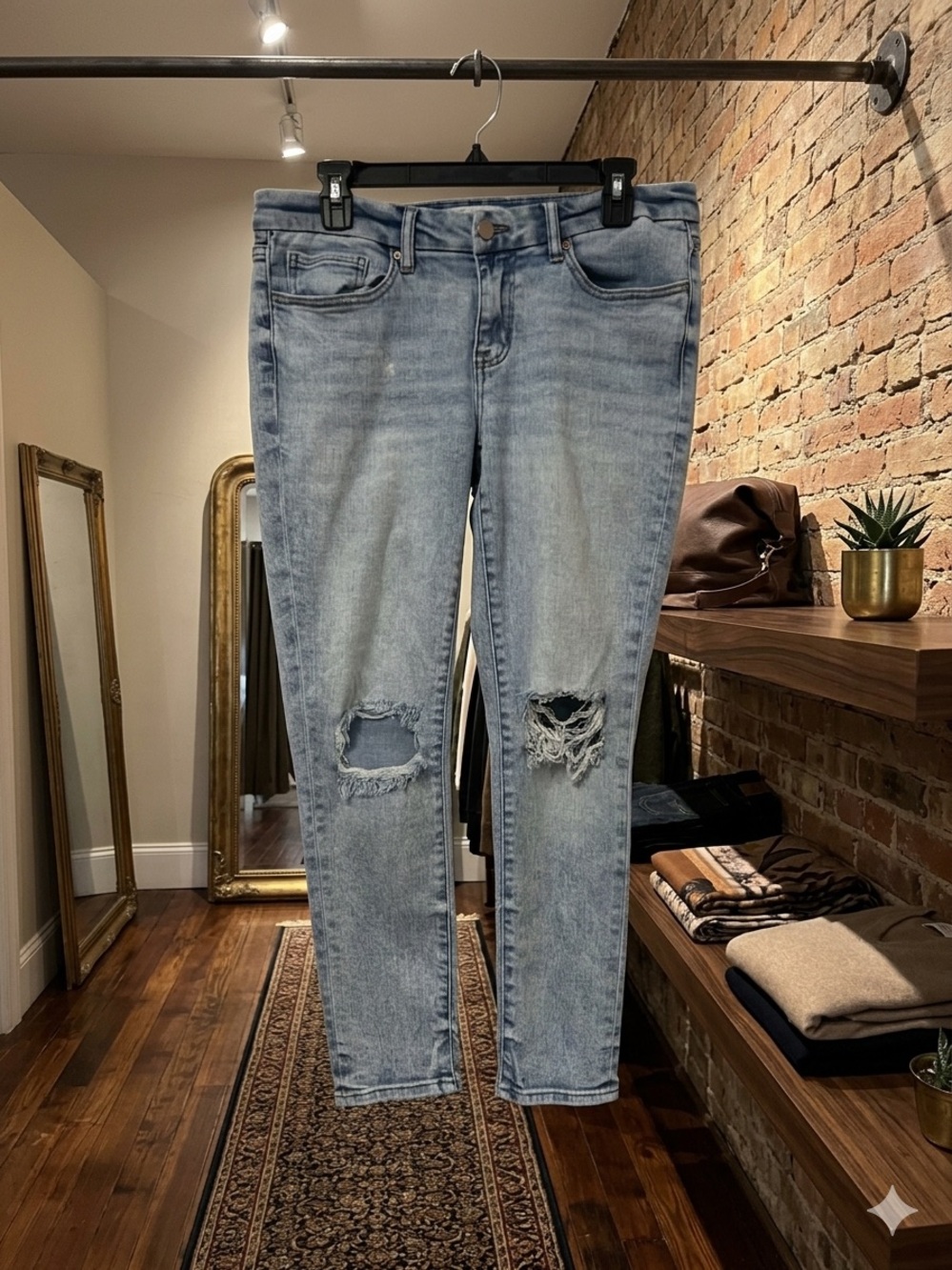 Light Wash Distressed Skinny Jeans - Women's Stretch Denim